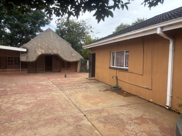 3 Bedroom Property for Sale in Makwassie North West